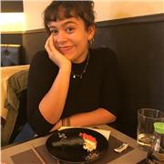 Estudiante de antropología social, adaptada a la enseñanza y apoyo escolar